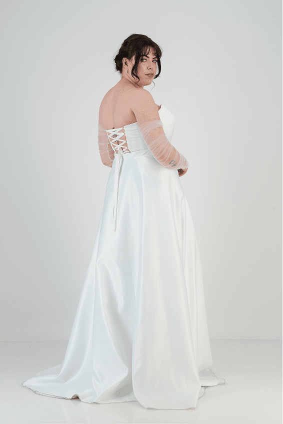Curve Collection - Modern Allure