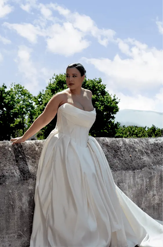 Curve Collection - Statement Style